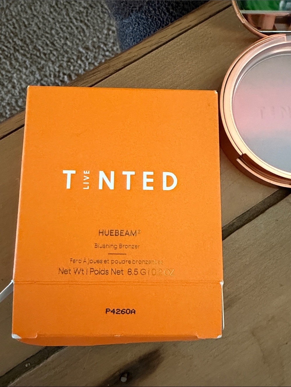 Live Tinted Bronzer & Contour Compact - Peachy Bronze - Picture 4 of 7